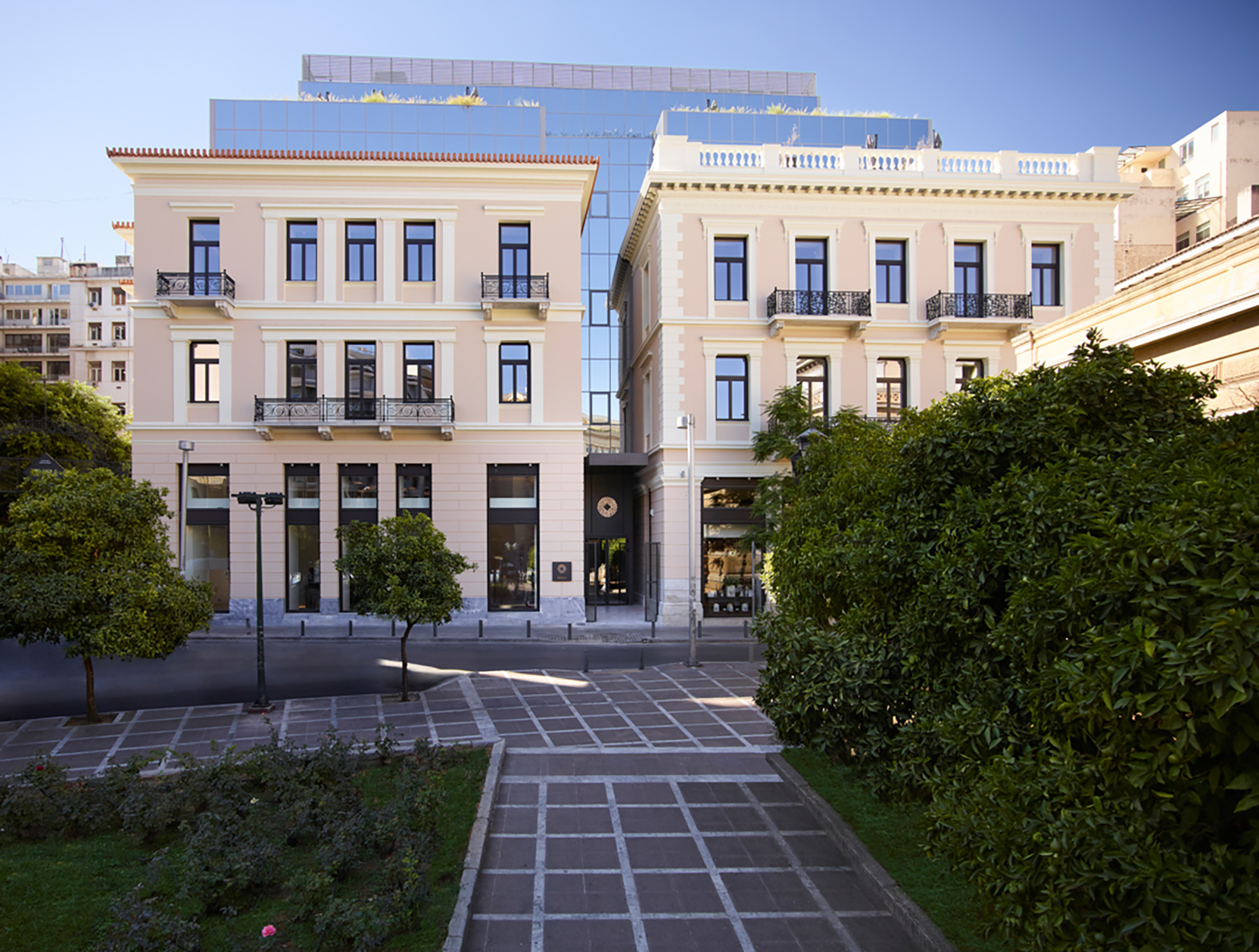 Europe, Greece, Athens, xenedocheio Milos, exterior