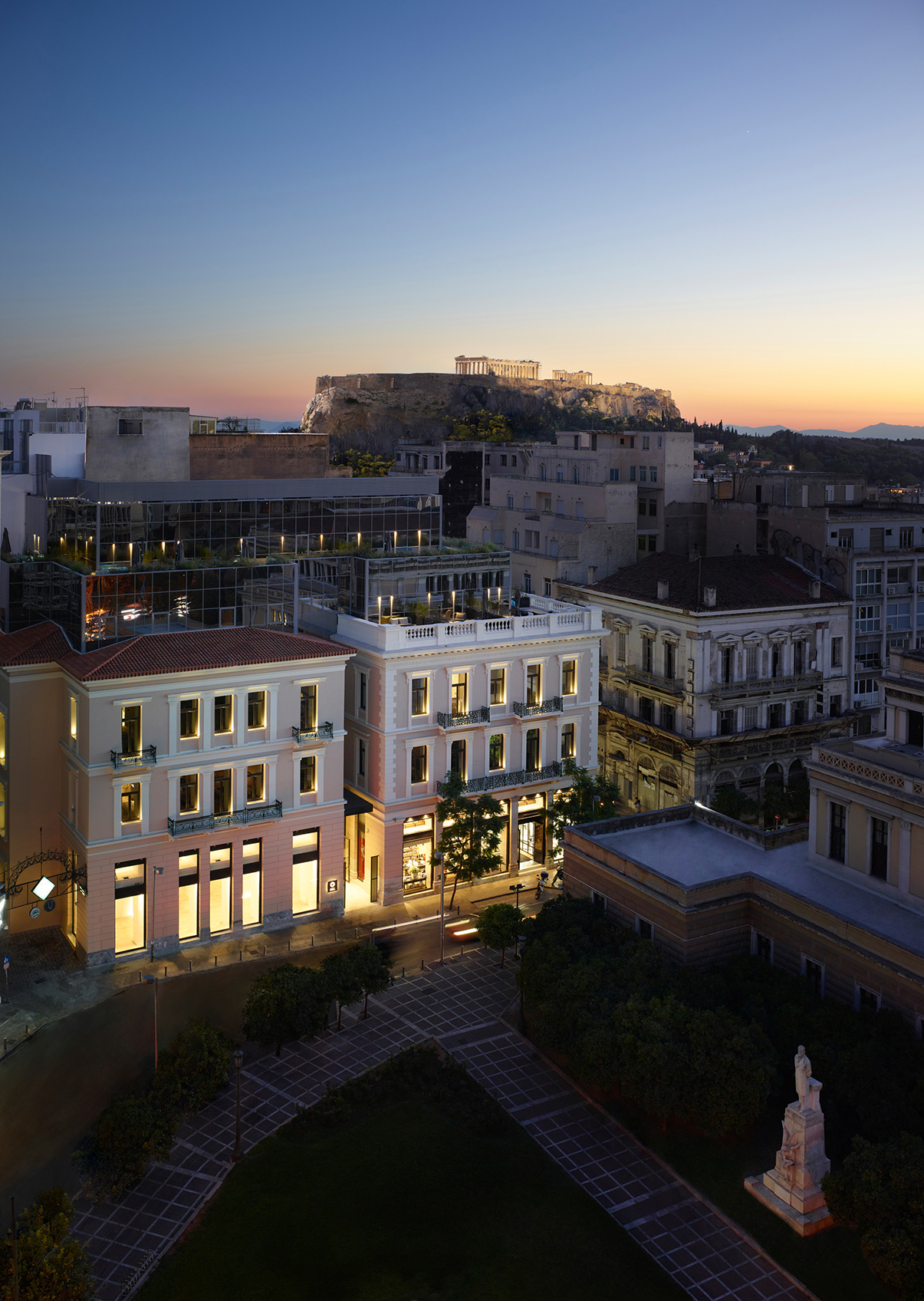 Europe, Greece, Athens, xenedocheio Milos, birds-eye view