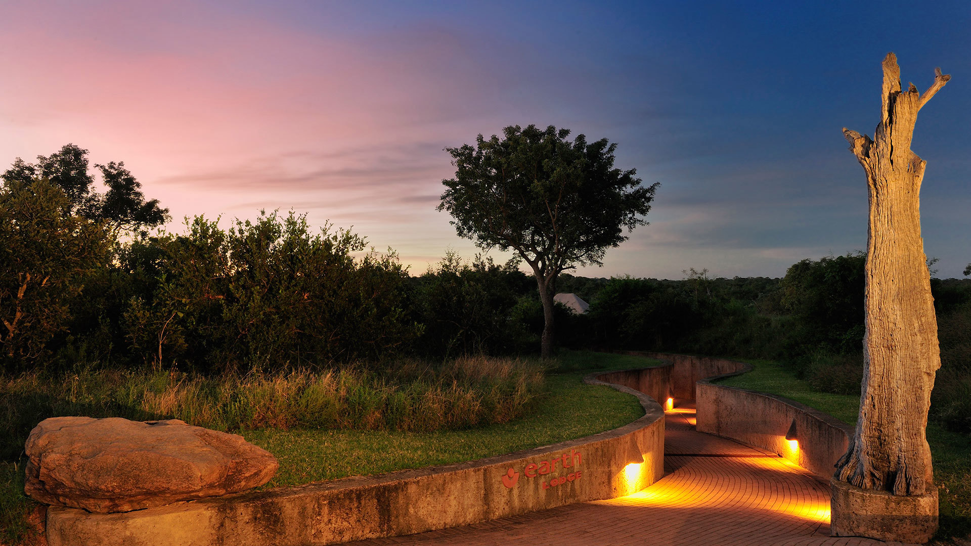 Africa, South Africa, Sabi Sabi Earth Lodge, Entrance