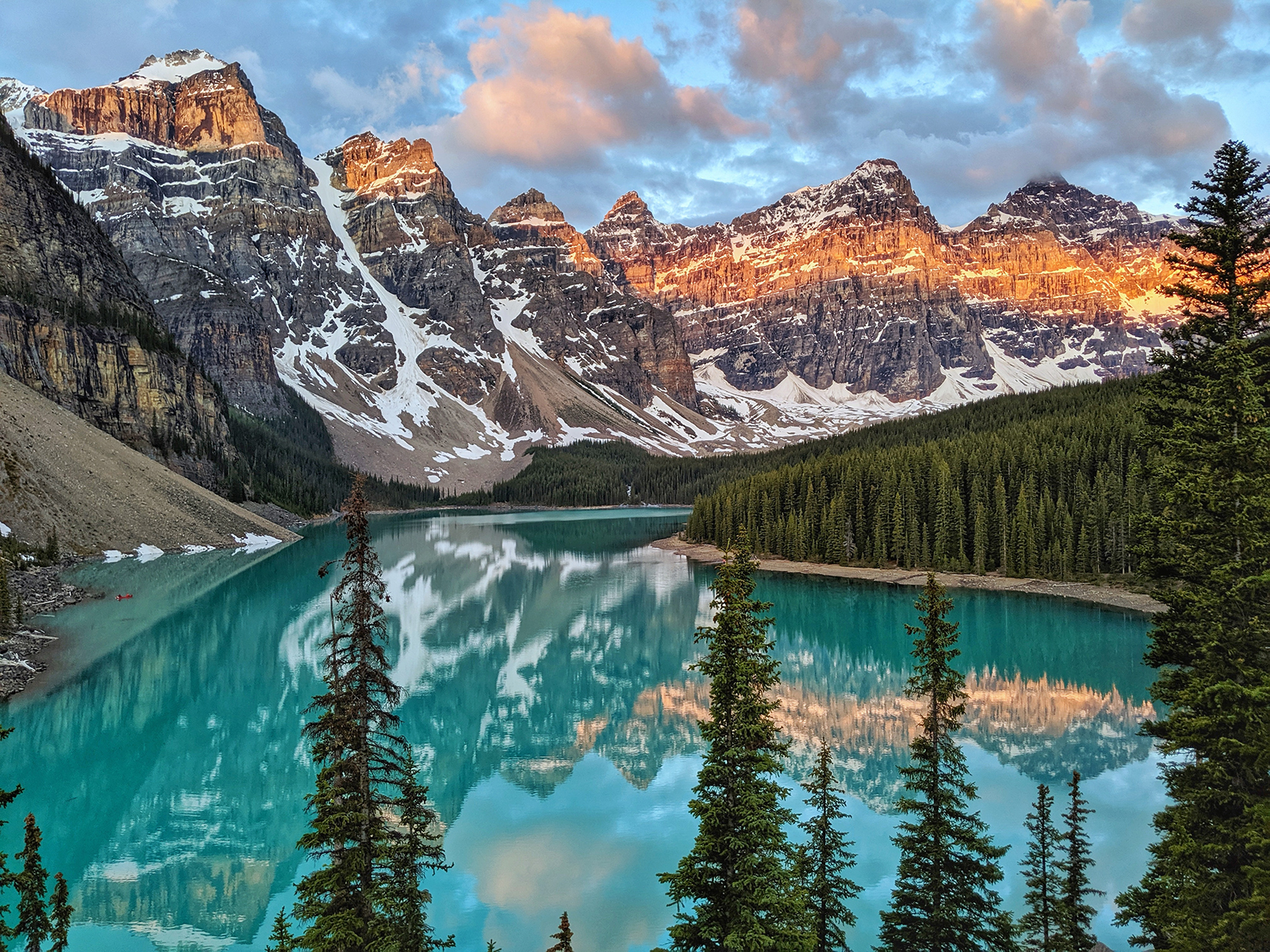 North America, Canada, Lake Louise in Banff National Park