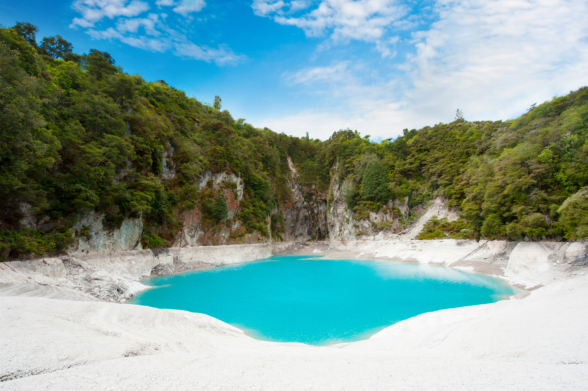 Blue water at Inferno Crater Lake