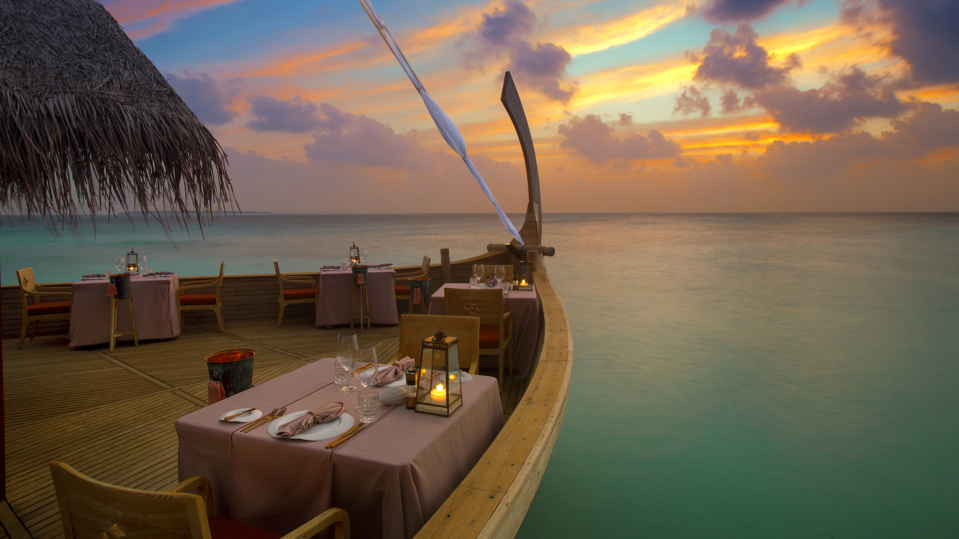 Indian Ocean, Maldives, Milaidhoo, Batheli By The Reef Restaurant