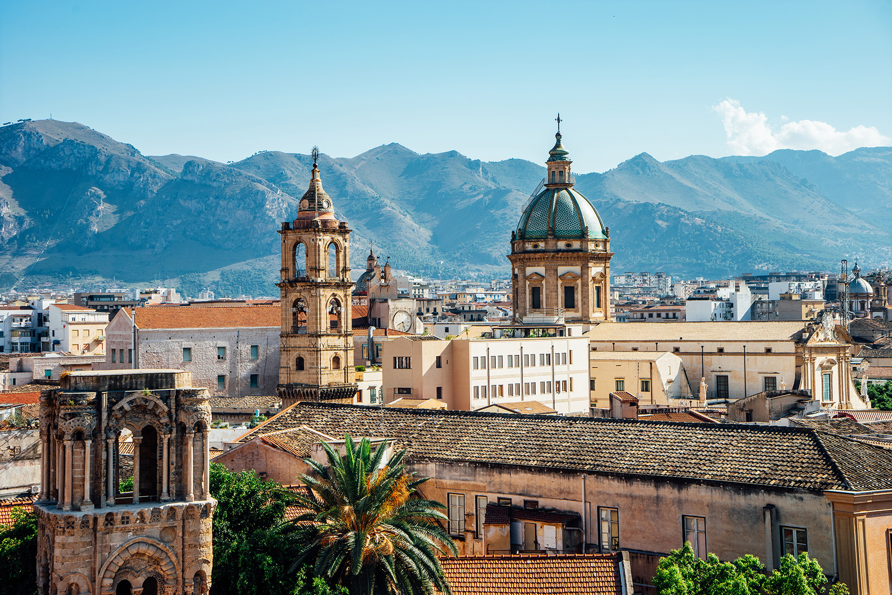 Europe, Italy, Sicily, Palermo skyline