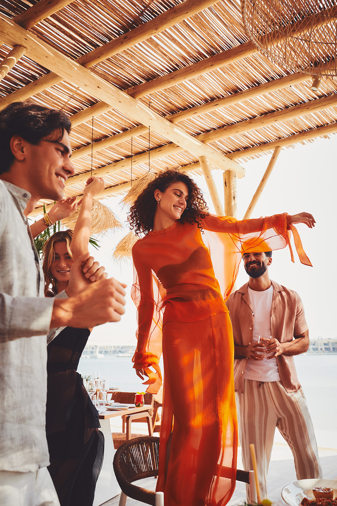 Arabia, Dubai, Atlantis The Palm, people dancing at WHITE Beach Club
