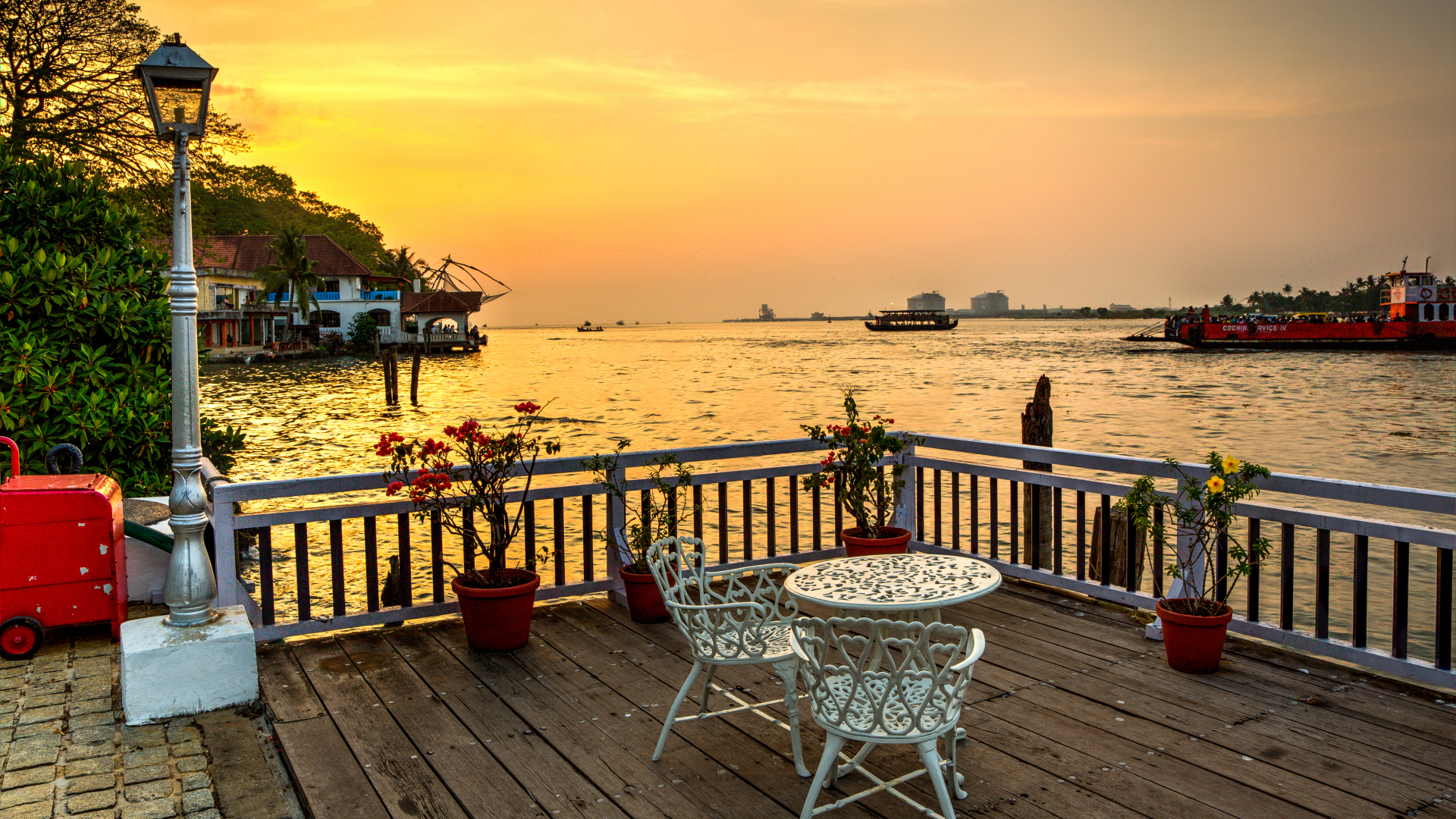 Worldwide, India, Brunton Boatyard, Private Dining on the Pier
